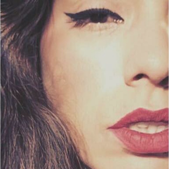 Meet your Posher, Crystal - Picture 1 of 1